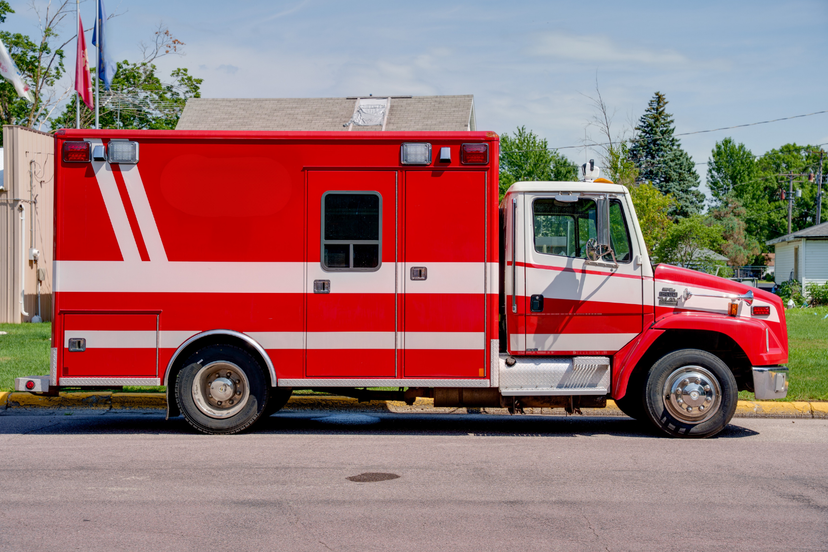 2001 Wheeled Coach Freightliner Squad — photo 7