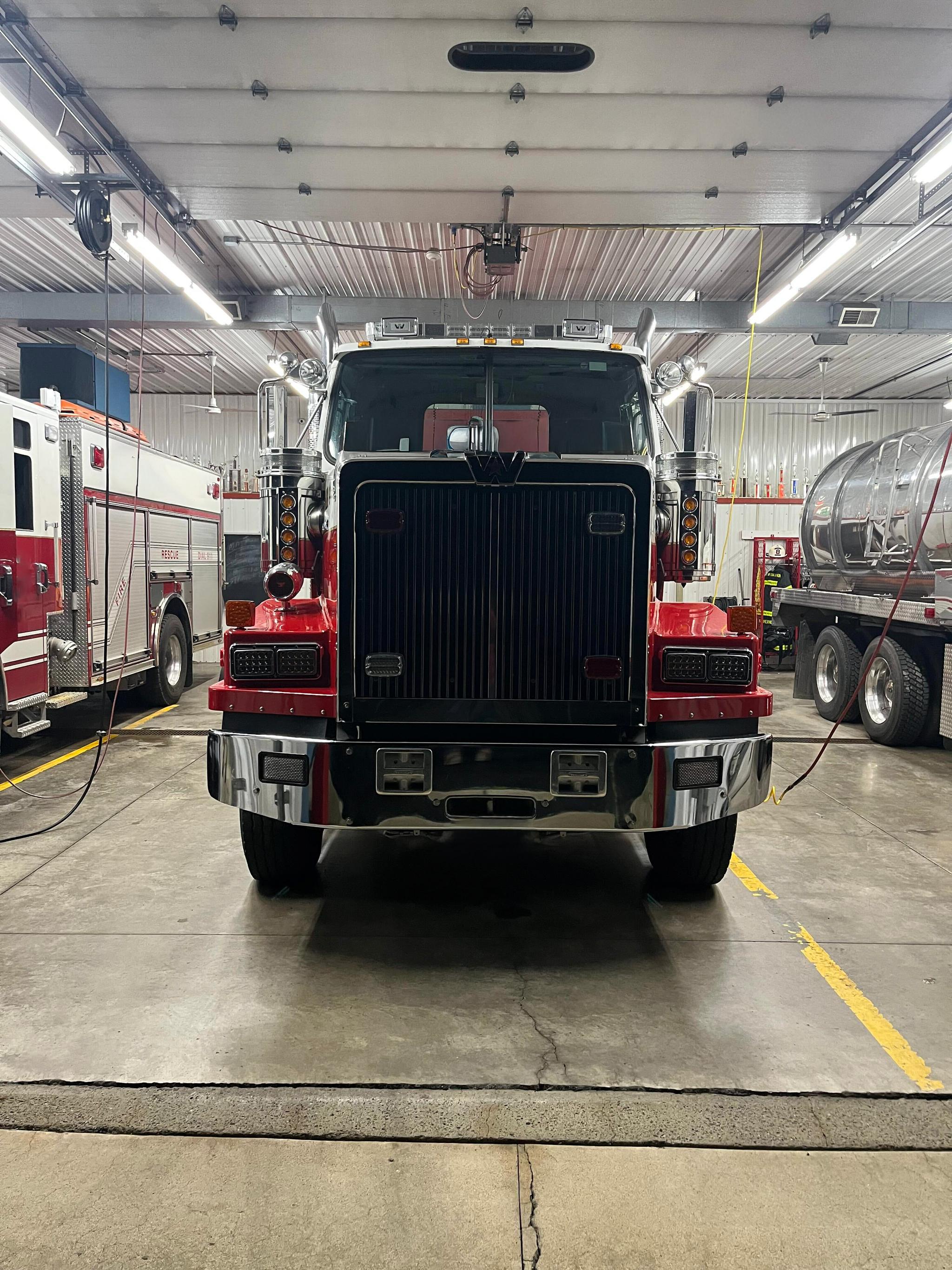 2014 Western Star Pumper Tanker - image 5