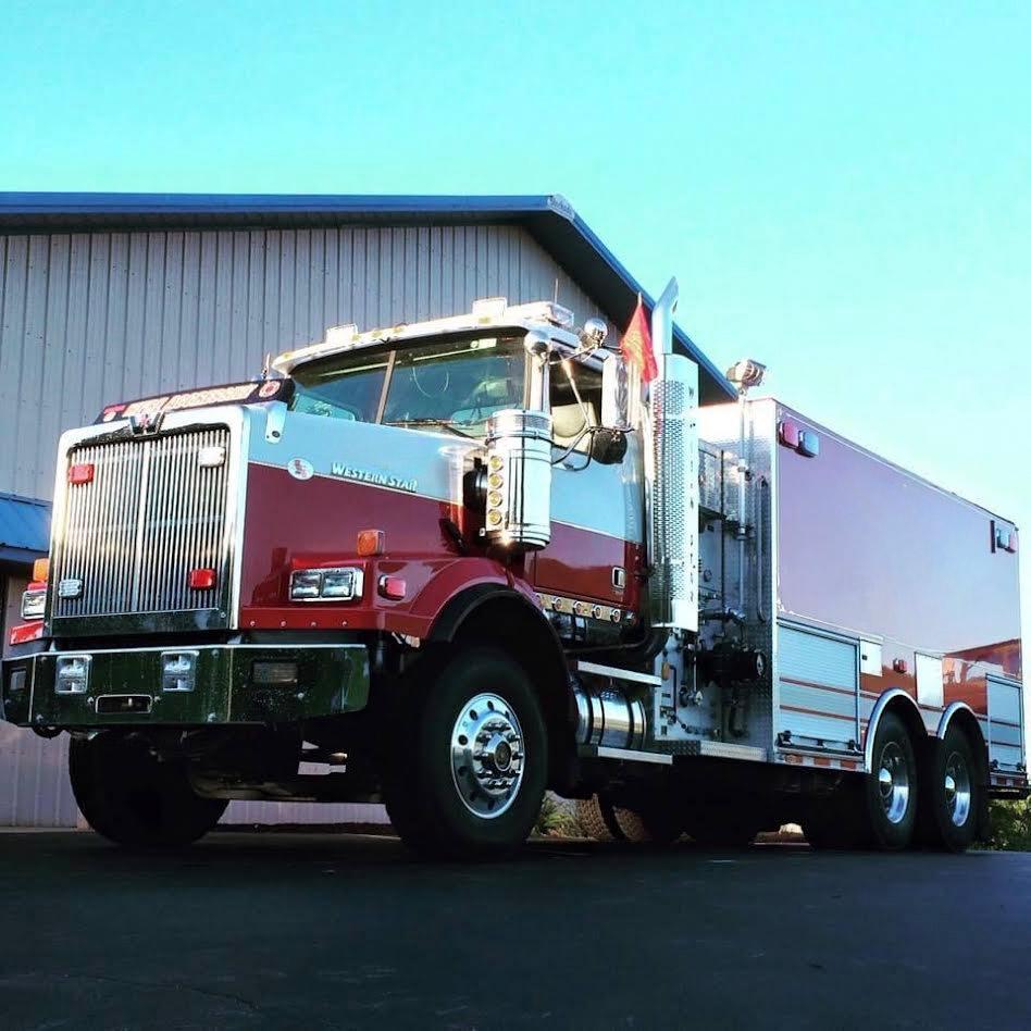 2014 Western Star Pumper Tanker - image 2