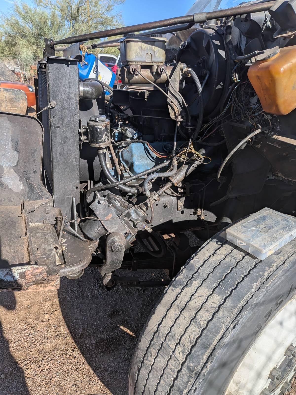1982 Chevrolet C65 Cab and Chassis - image 4
