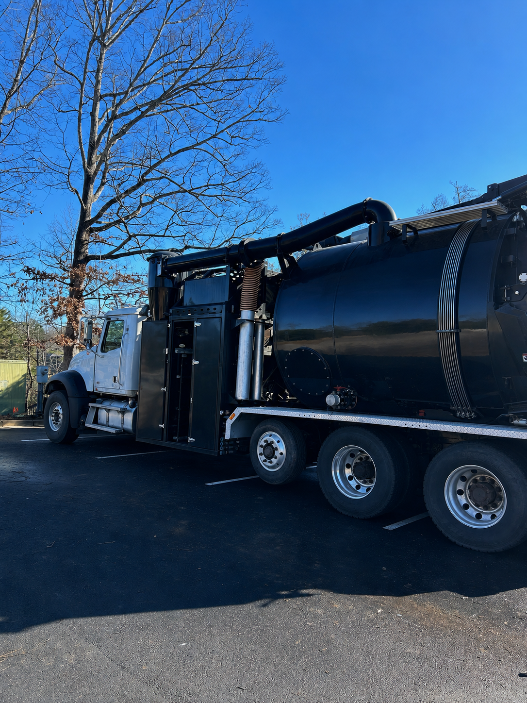 2022 Mack Vermeer Hydrovac - image 3