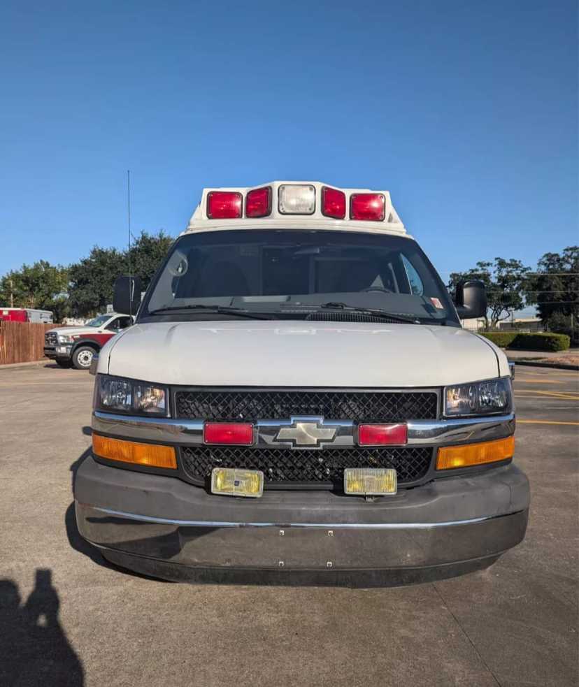 2012 Wheeled Coach Chevrolet Type II Ambulance — photo 7