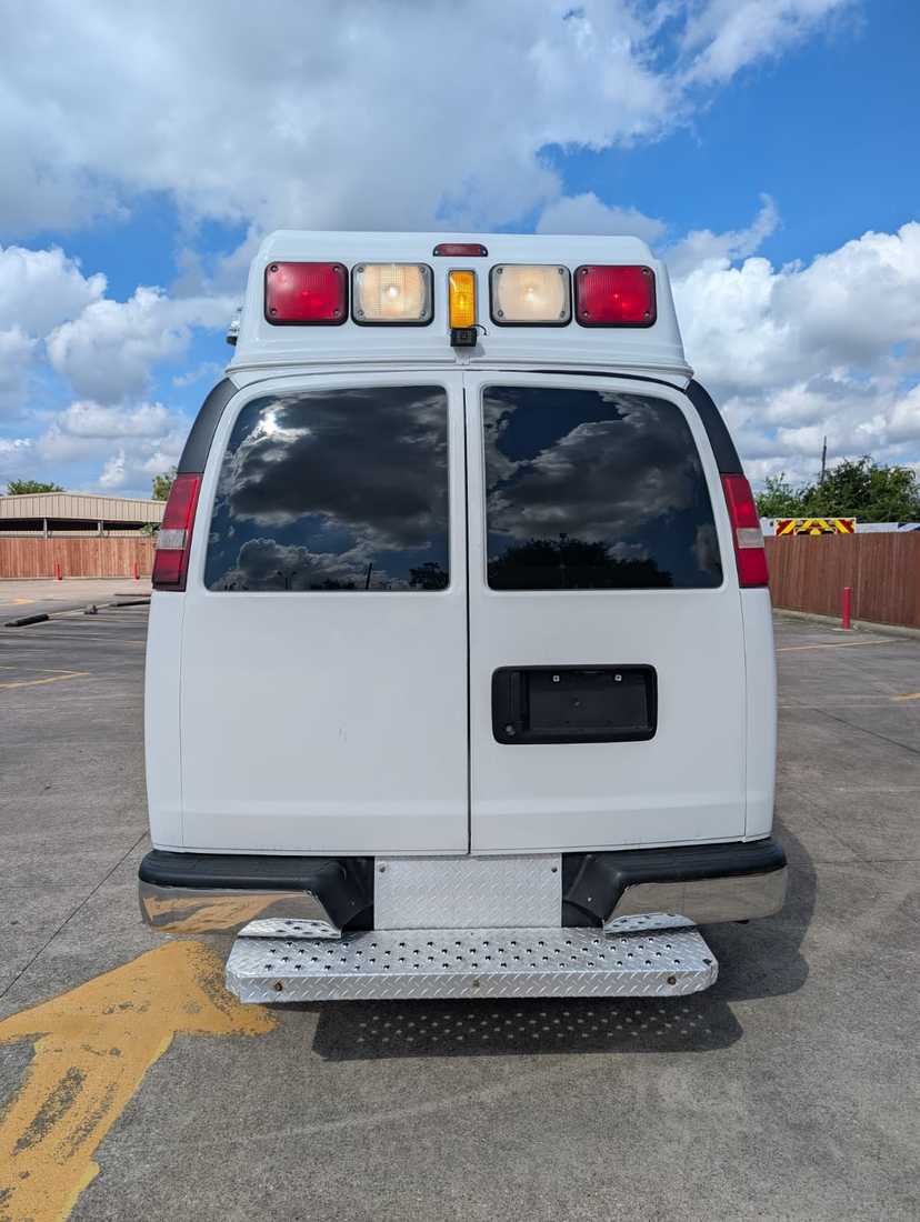 2012 Wheeled Coach Chevrolet Type II Ambulance — photo 4