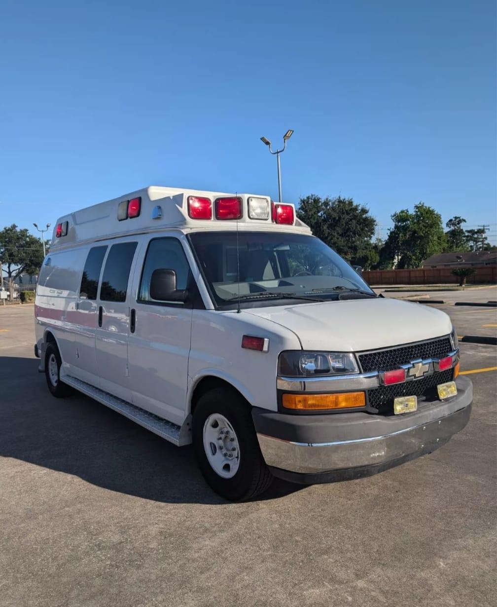 2012 Wheeled Coach Chevrolet Type II Ambulance - image 6