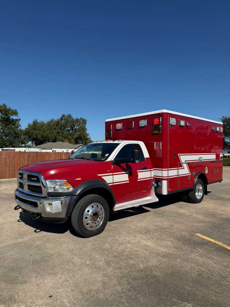 2016 Horton Dodge 4x4 Ambulance