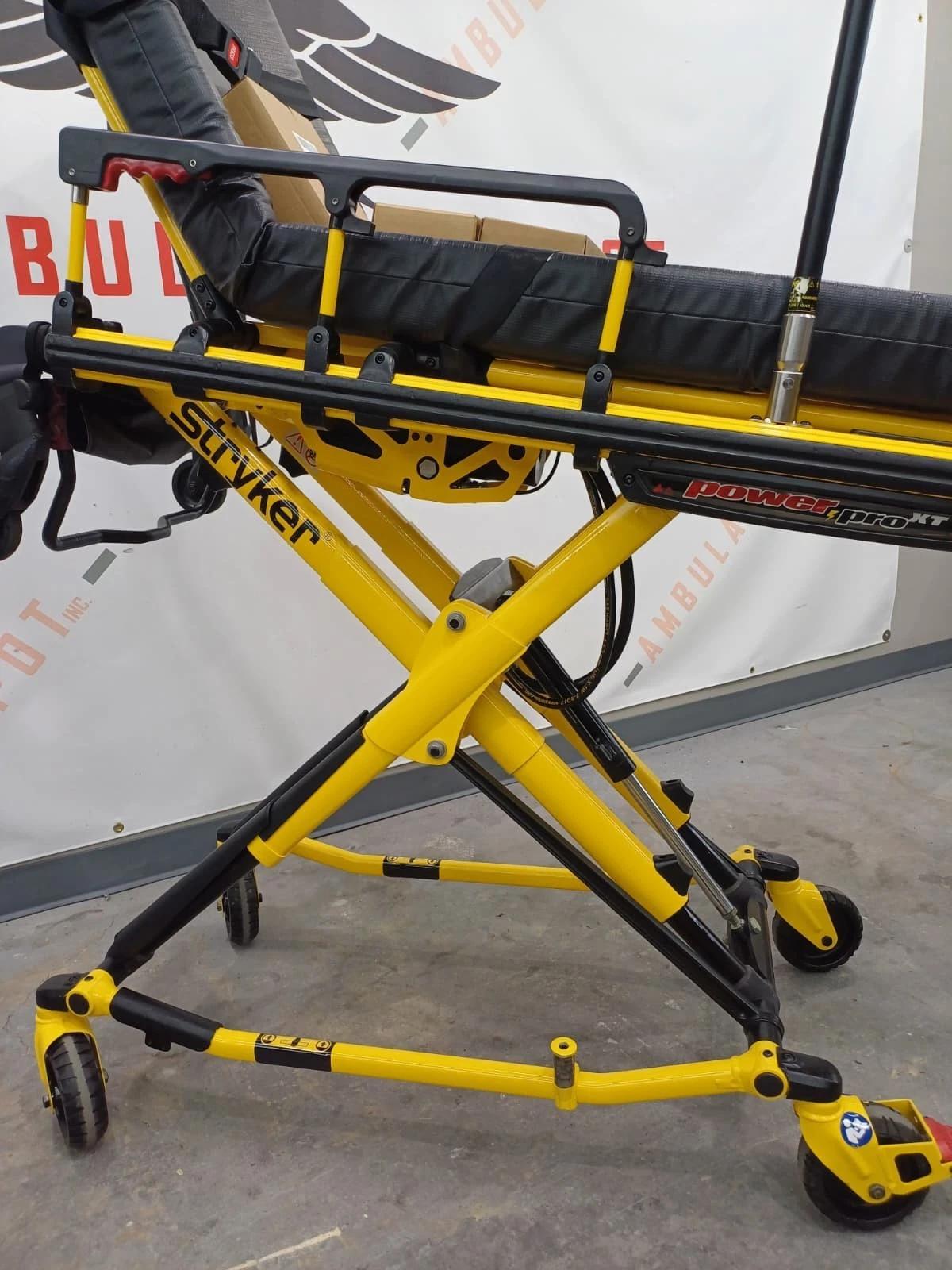 Stryker Power Pro XT 6500 stretcher Ambulance Cot 700lb Gurney EMS,(SN111140920) - image 7