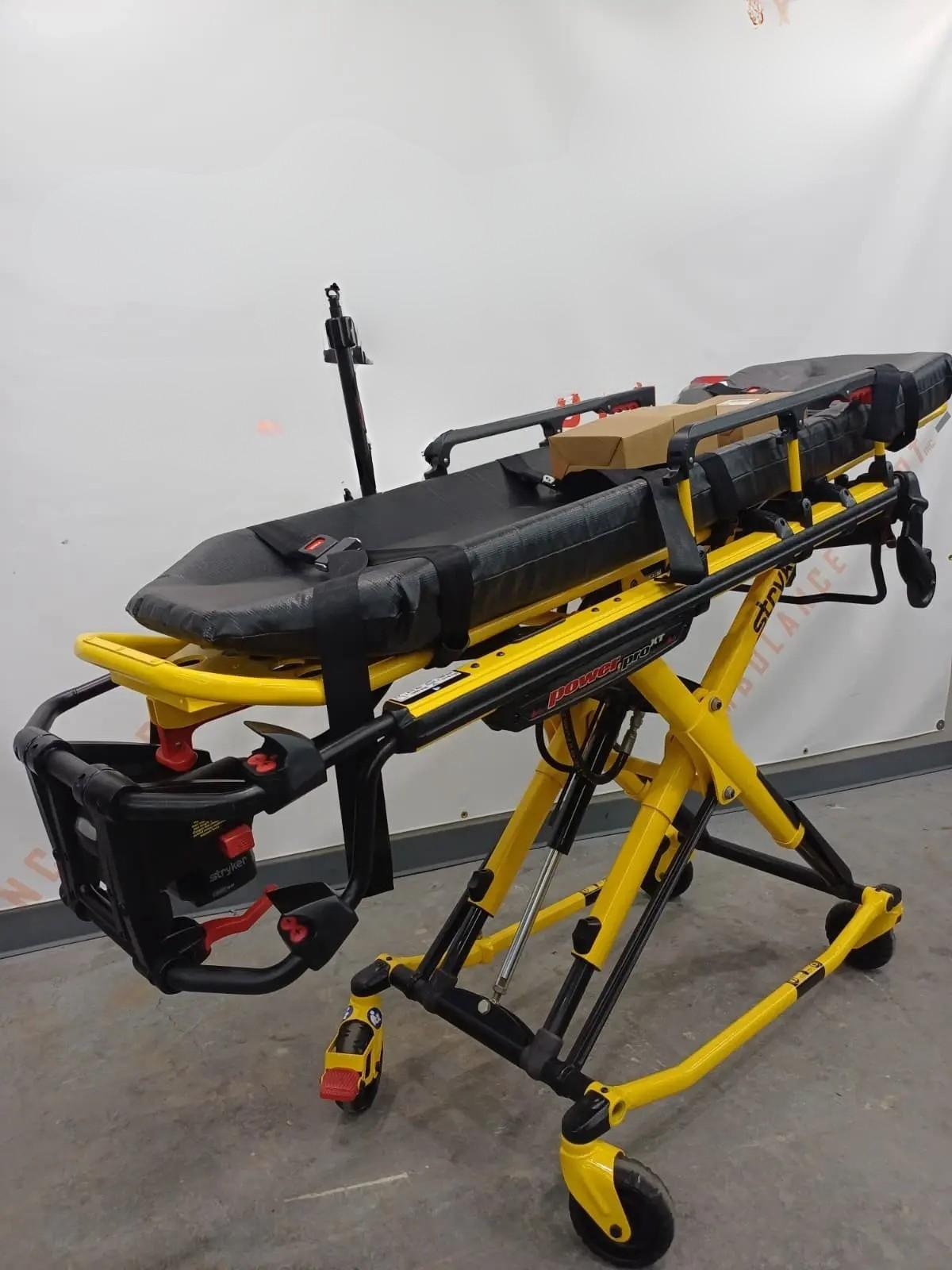Stryker Power Pro XT 6500 stretcher Ambulance Cot 700lb Gurney EMS,(SN111140920) - image 8