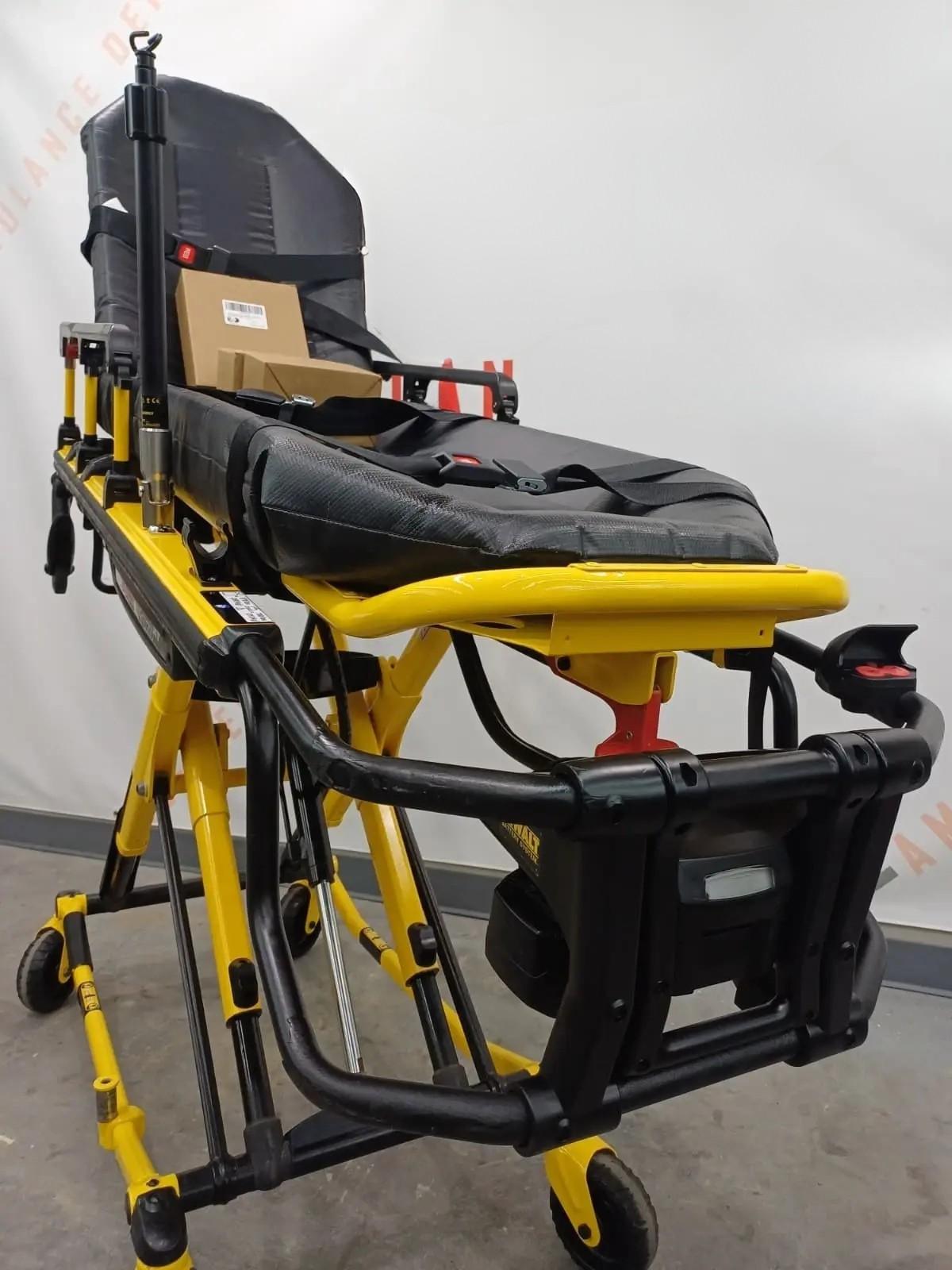 Stryker Power Pro XT 6500 stretcher Ambulance Cot 700lb Gurney EMS,(SN111140920) - image 9