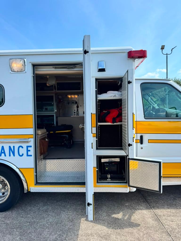 2003 Ford Type III Ambulance - image 13