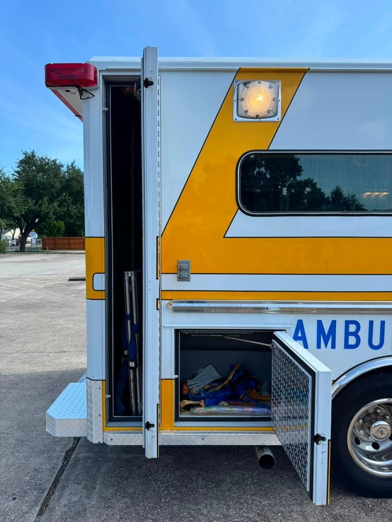 2003 Ford Type III Ambulance - image 24