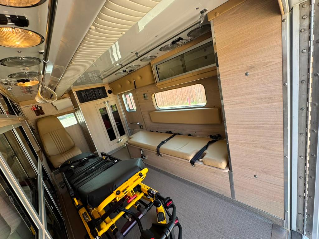 2003 Ford Type III Ambulance - image 18