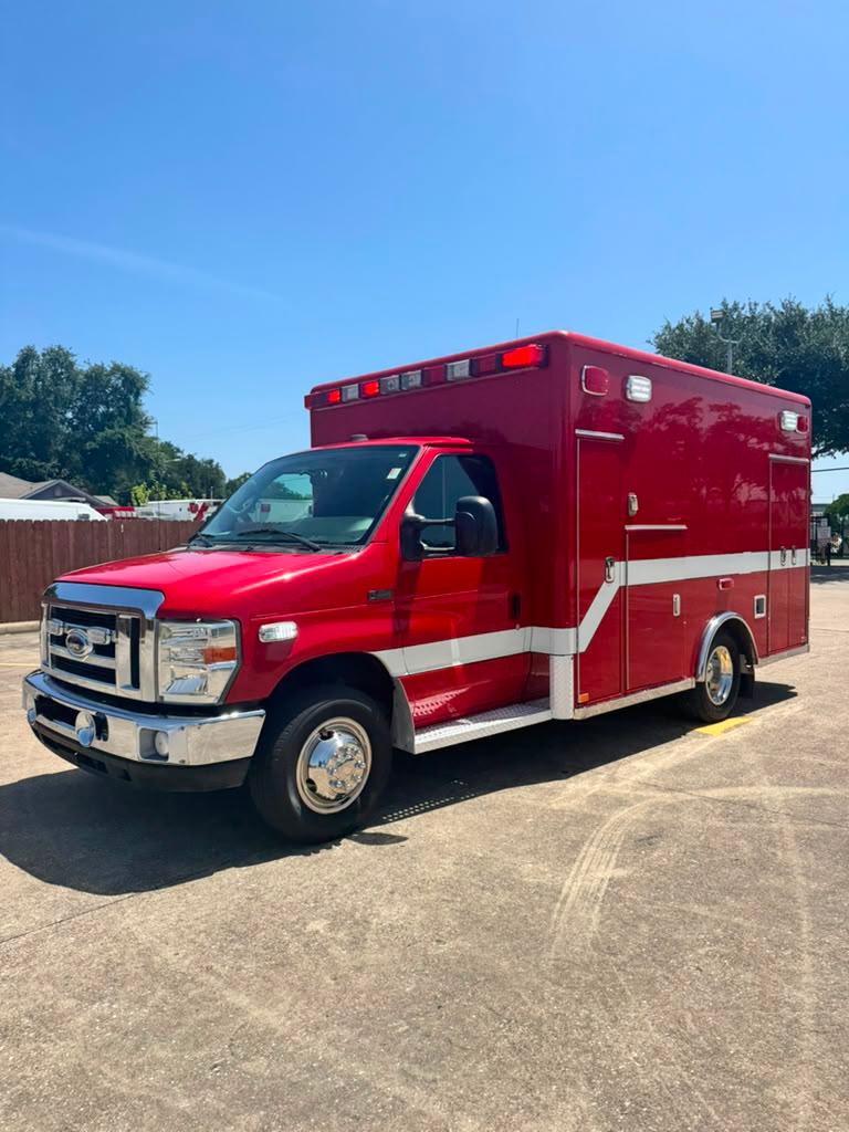 2012 Ford Type III Ambulance - image 1