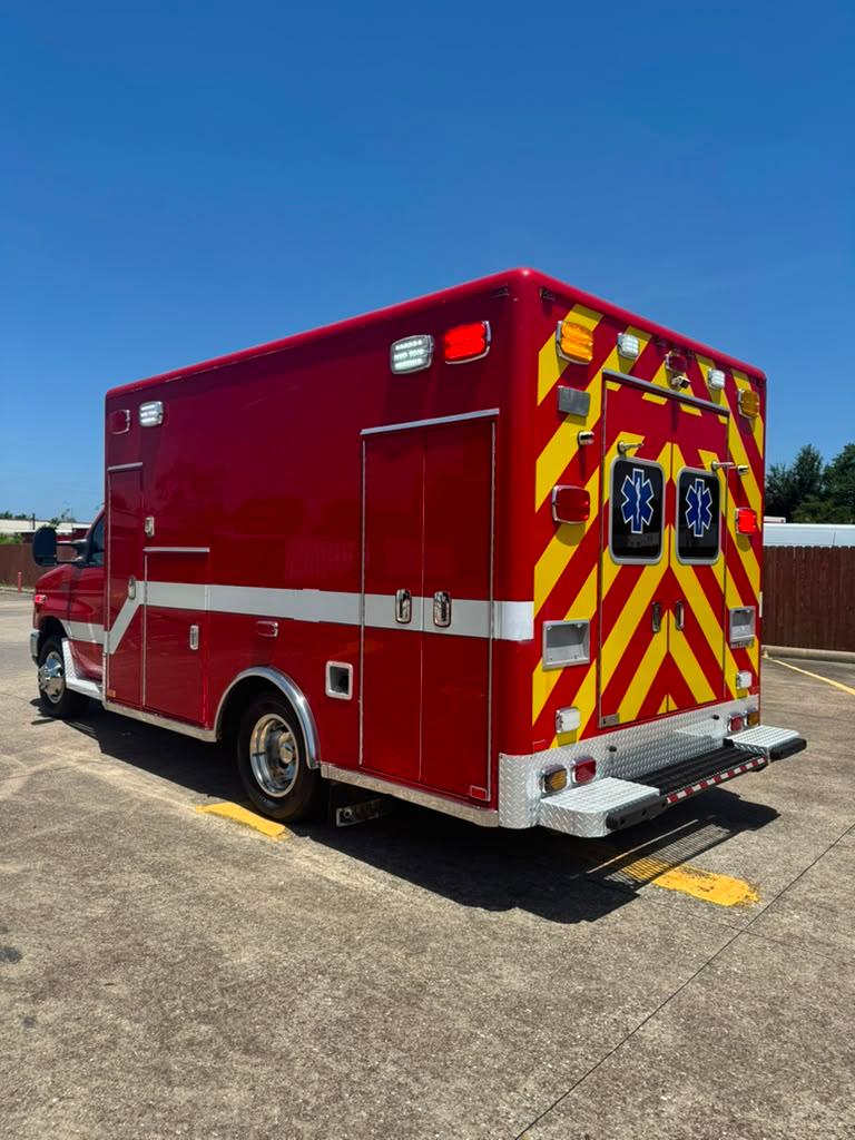 2012 Ford Type III Ambulance - image 3