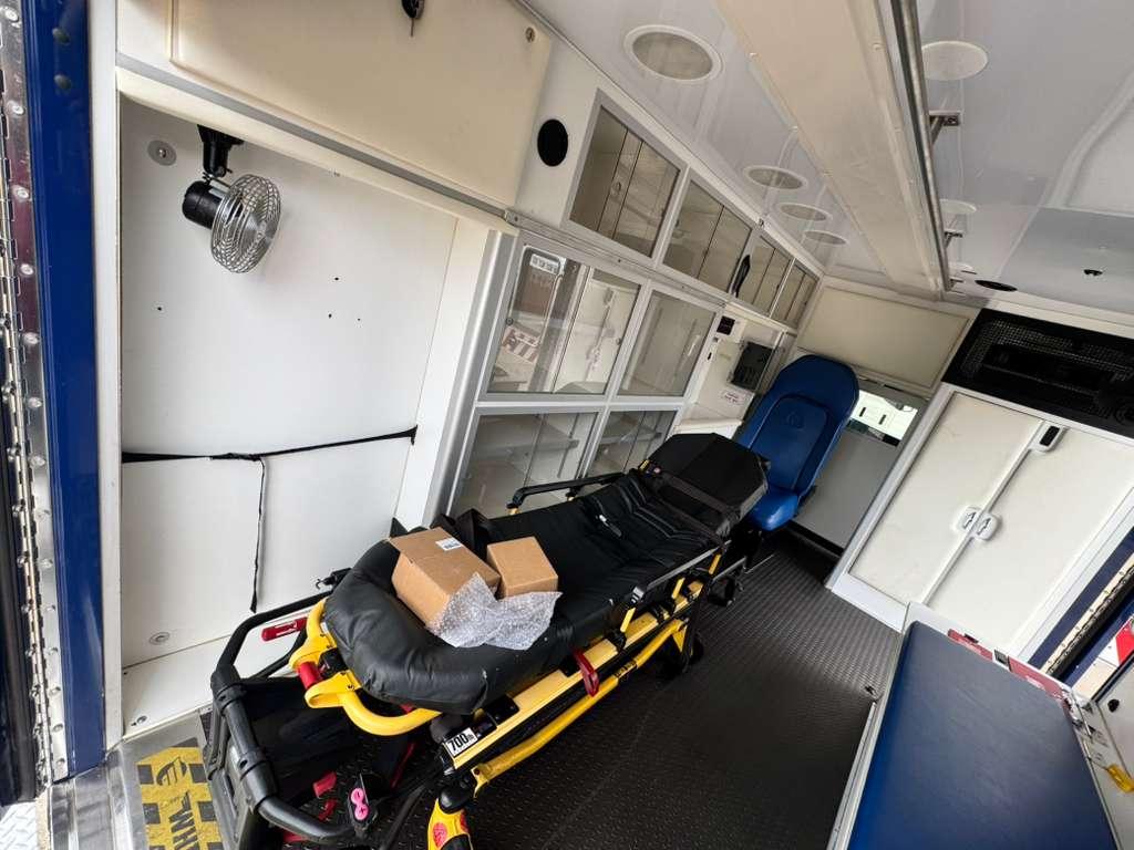 2015 Wheeled Coach Chevrolet Type III Ambulance - image 23
