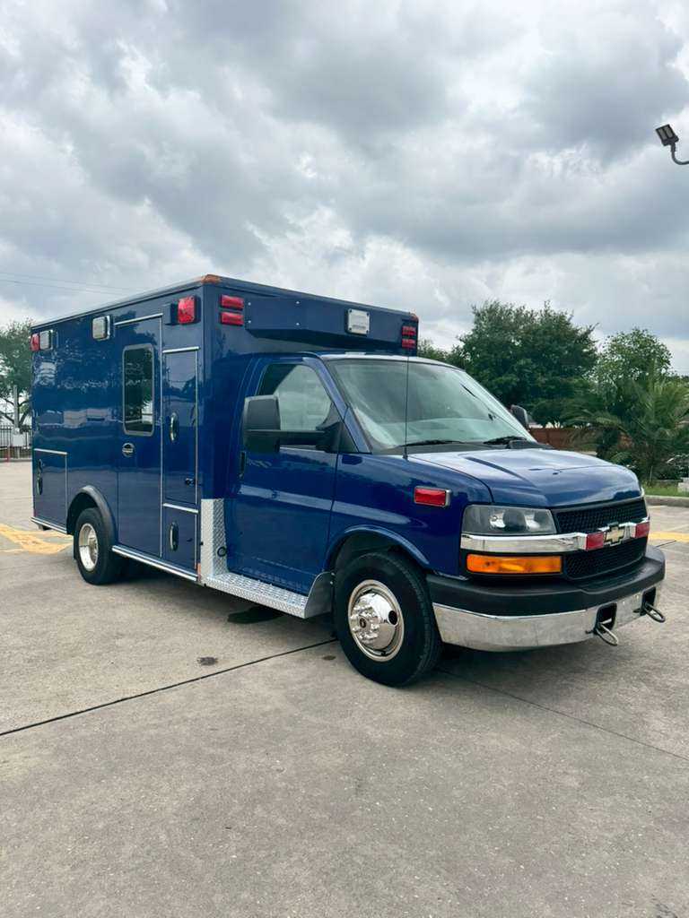 2015 Wheeled Coach Chevrolet Type III Ambulance — photo 7