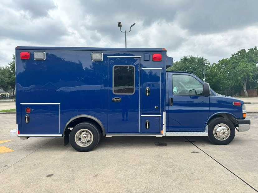 2015 Wheeled Coach Chevrolet Type III Ambulance — photo 6