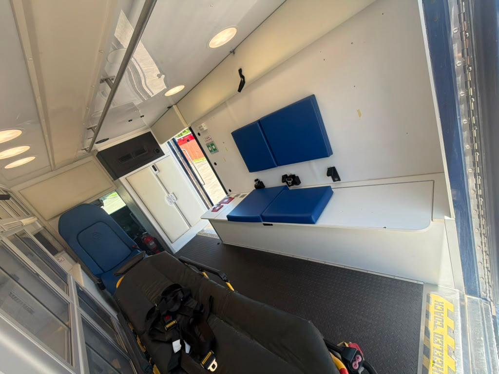 2015 Wheeled Coach Chevrolet Type III Ambulance - image 21