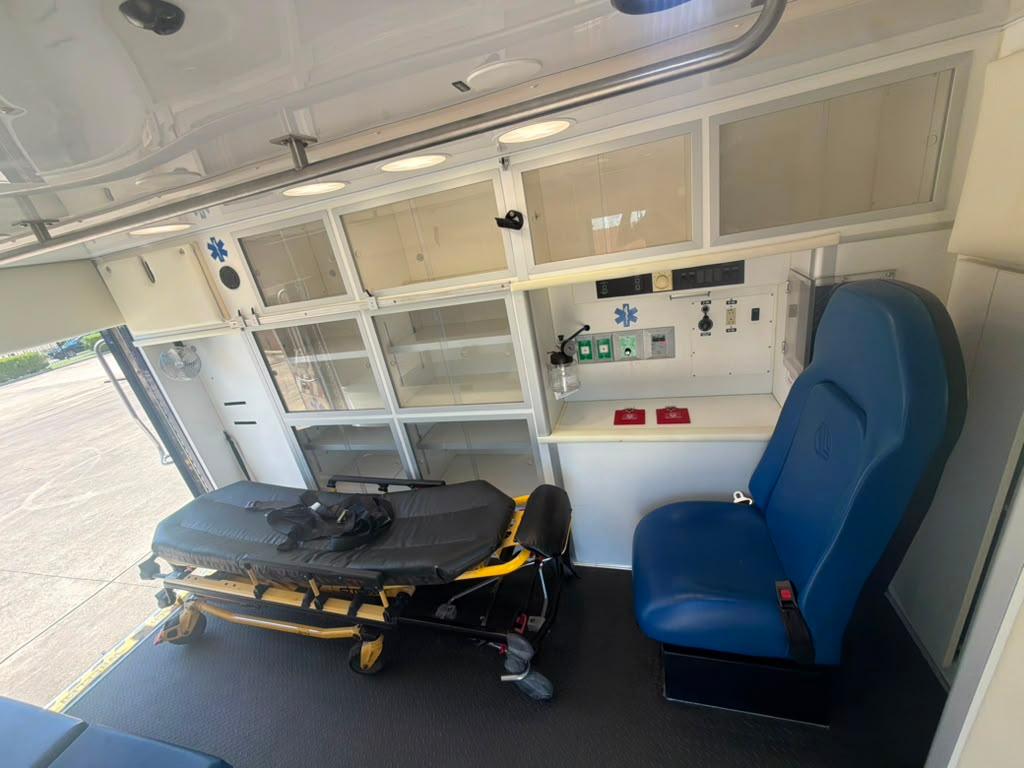 2015 Wheeled Coach Chevrolet Type III Ambulance - image 23