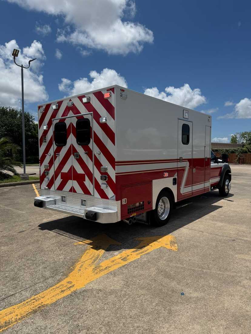 2015 Frazer Ford Type I Ambulance — photo 5