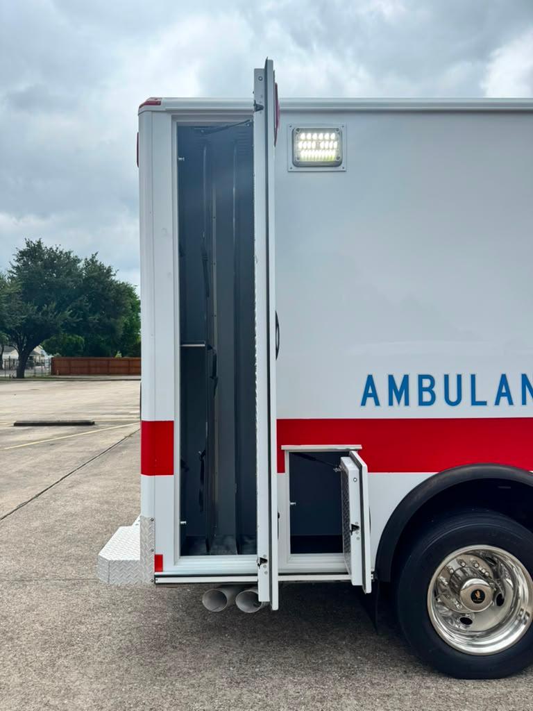 2016 Wheeled Coach Ford Type I Ambulance - image 21