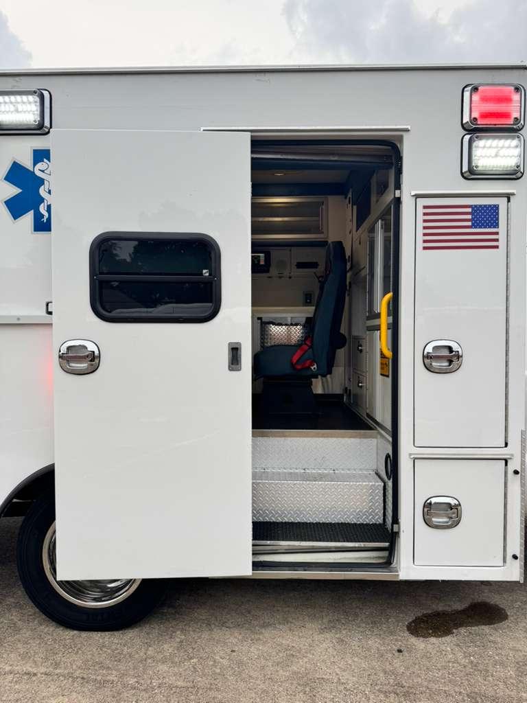 2016 Braun Ford Type I Ambulance - image 25