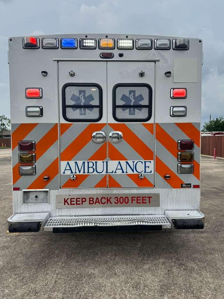 2016 Braun Ford Type I Ambulance - image 4