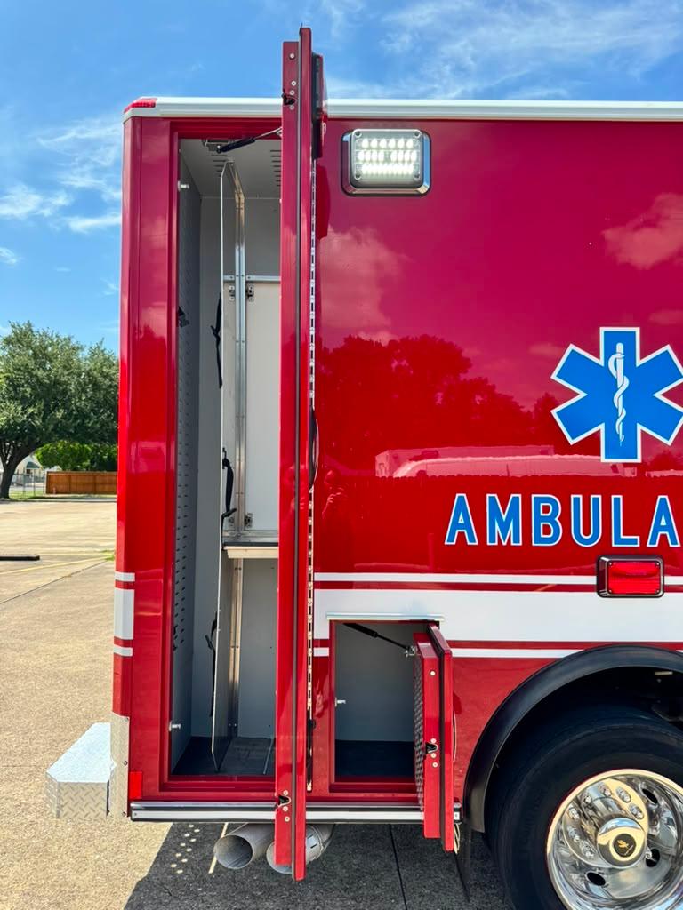 2016 Wheeled Coach Ford Type I Ambulance - image 21