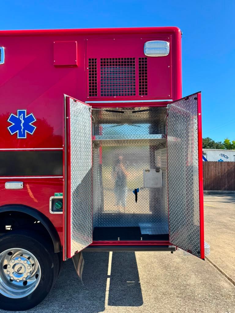 2016 Horton Ford Type I Ambulance - image 23