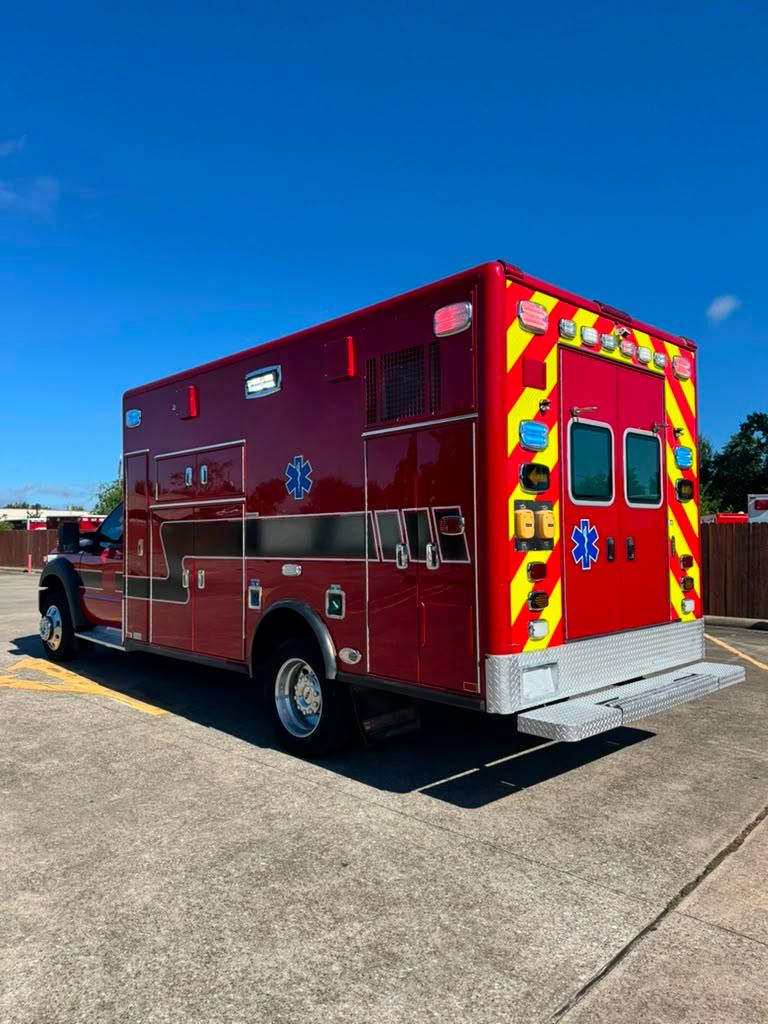 2016 Horton Ford Type I Ambulance - image 7