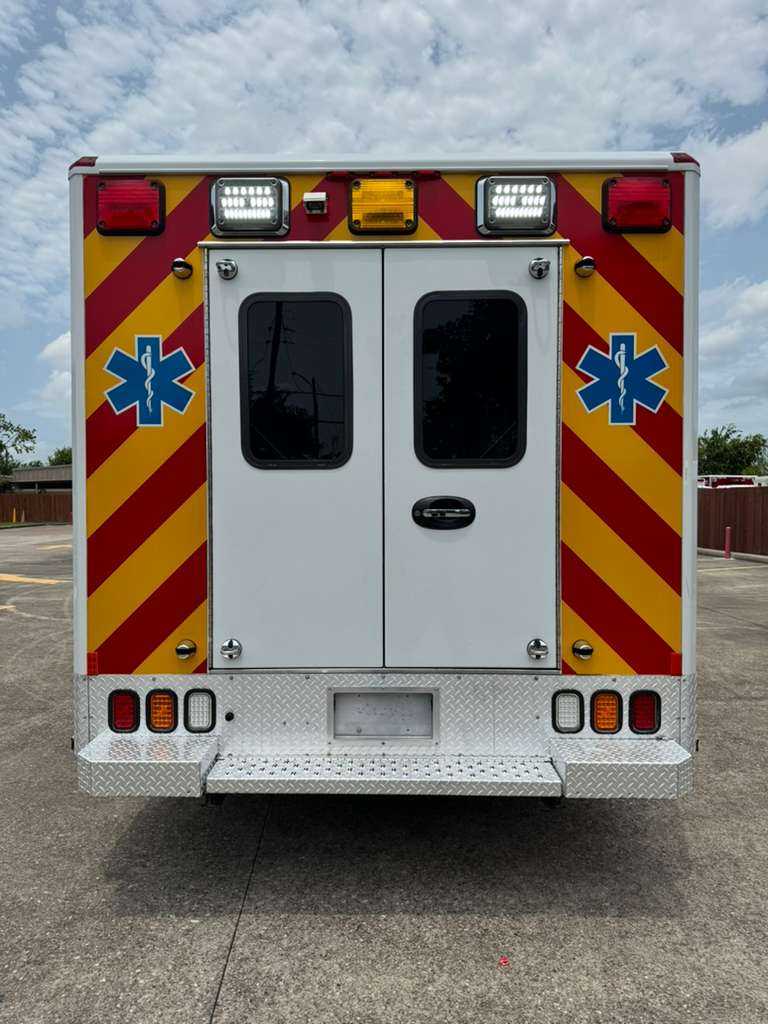 2017 Wheeled Coach Ford 4x4 Type I Ambulance — photo 4