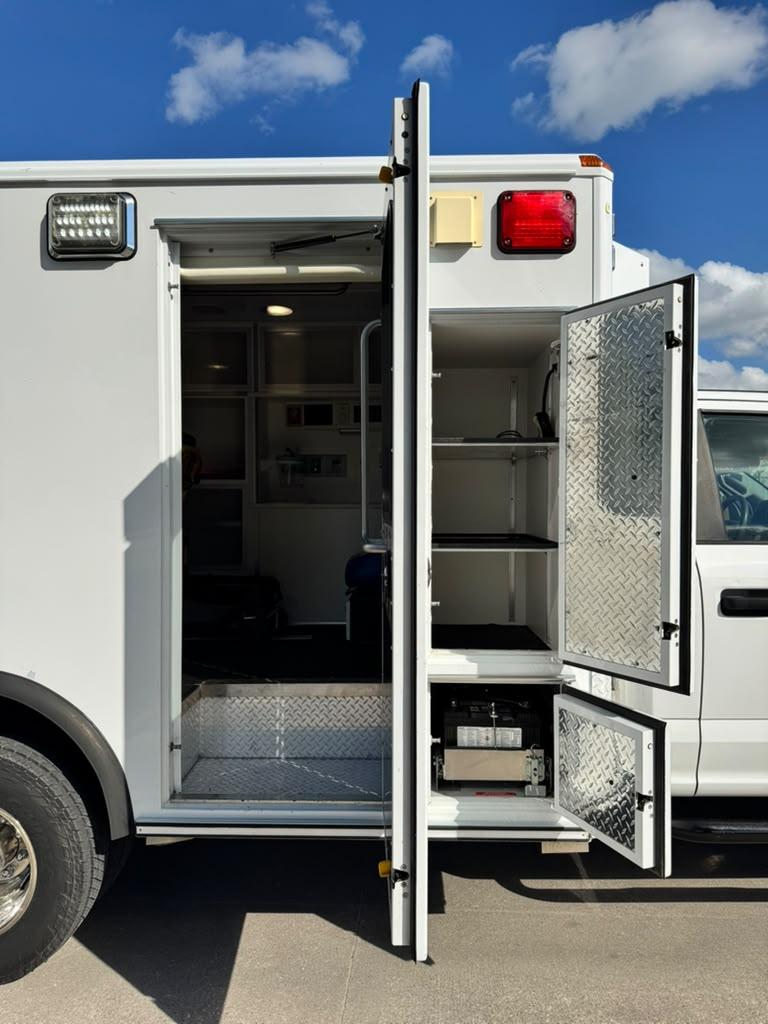 2017 Ford F350 4x4 Type I Ambulance - image 15