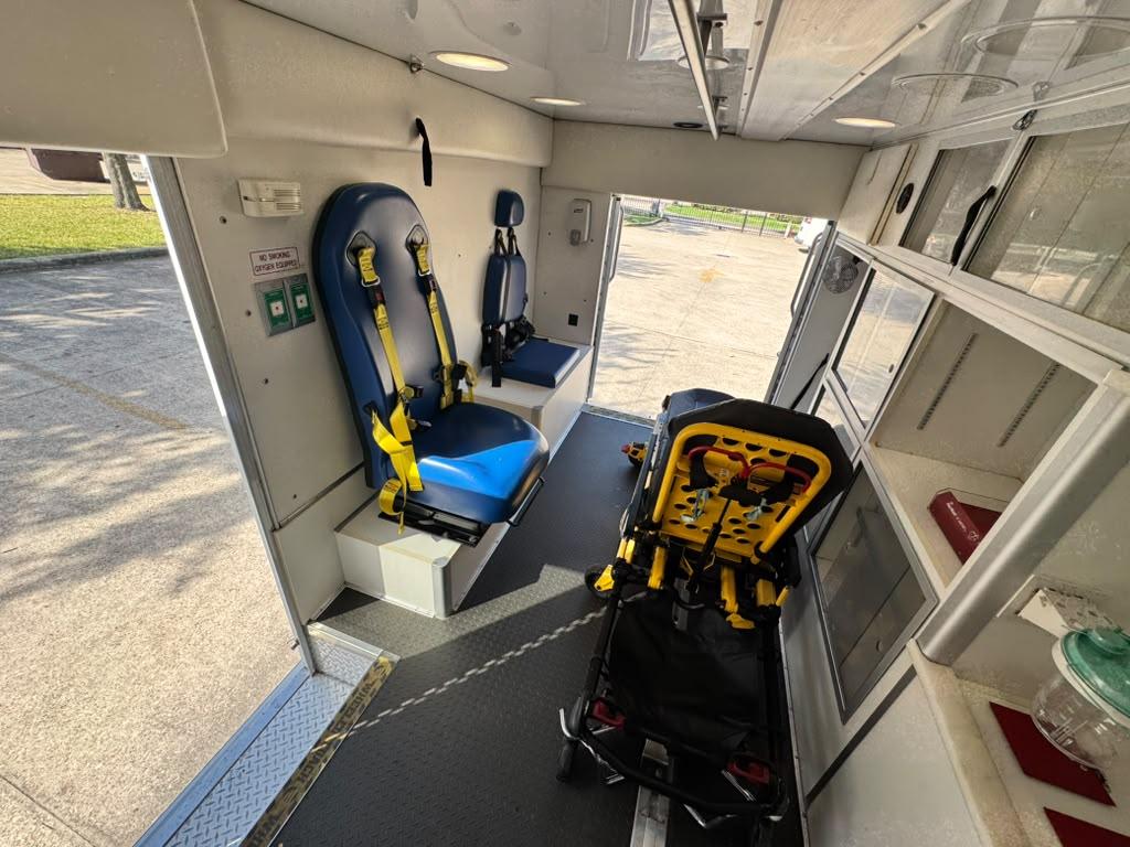 2017 Ford F350 4x4 Type I Ambulance - image 20