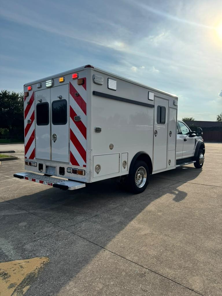 2017 Wheeled Coach Ford 4x4 Type I Ambulance - image 7