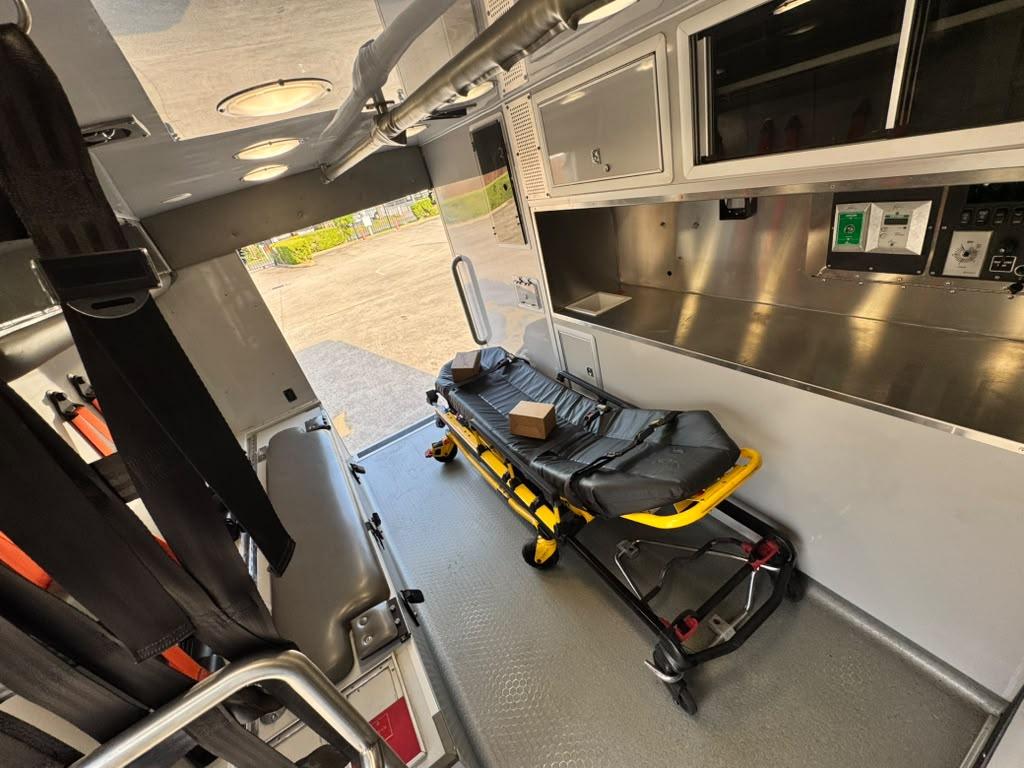 2017 Wheeled Coach Ford 4x4 Type I Ambulance - image 17