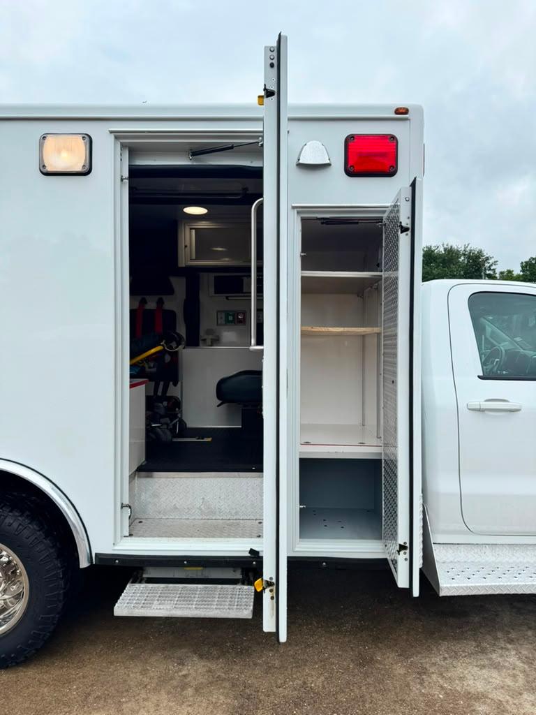 2019 Wheeled Coach Chevrolet 4x4 Type I Ambulance - image 20