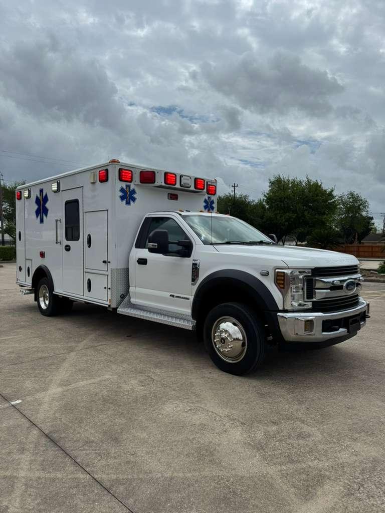 2018 Wheeled Coach Ford Type I Ambulance - image 7