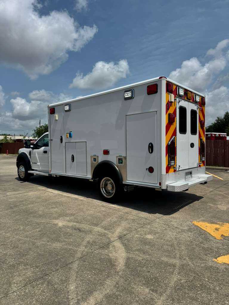 2018 Wheeled Coach Ford Type I Ambulance — photo 3