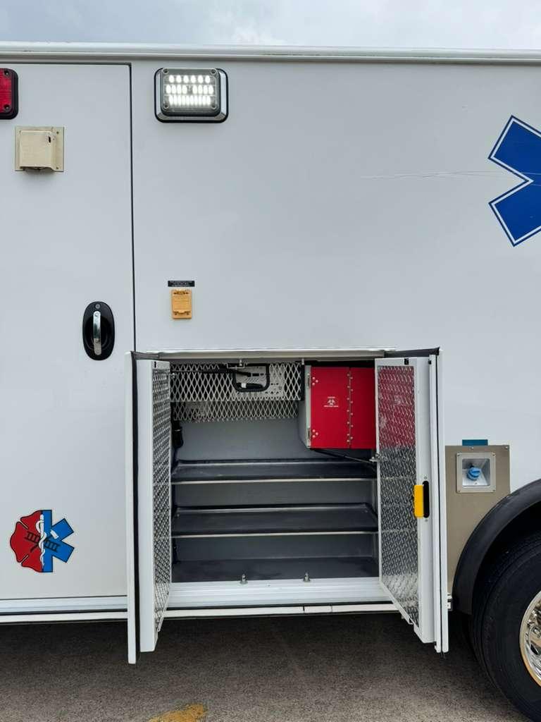 2018 Wheeled Coach Ford Type I Ambulance - image 17
