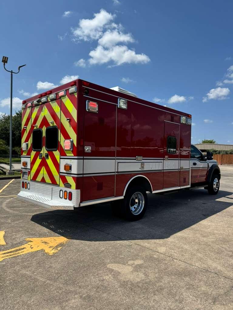 2019 Braun Ford Type I Ambulance - image 8