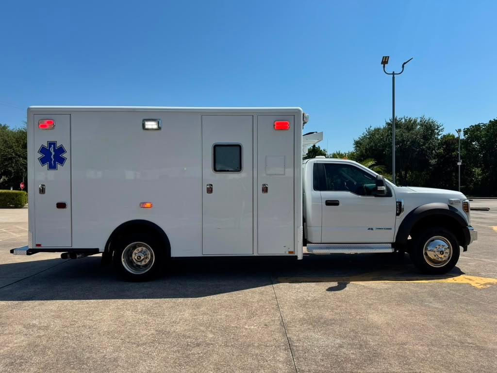 2019 Horton Ford Type I Ambulance - image 5