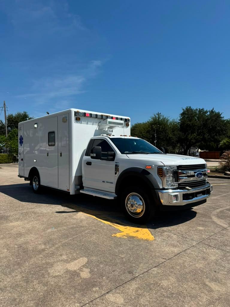 2019 Horton Ford Type I Ambulance - image 2