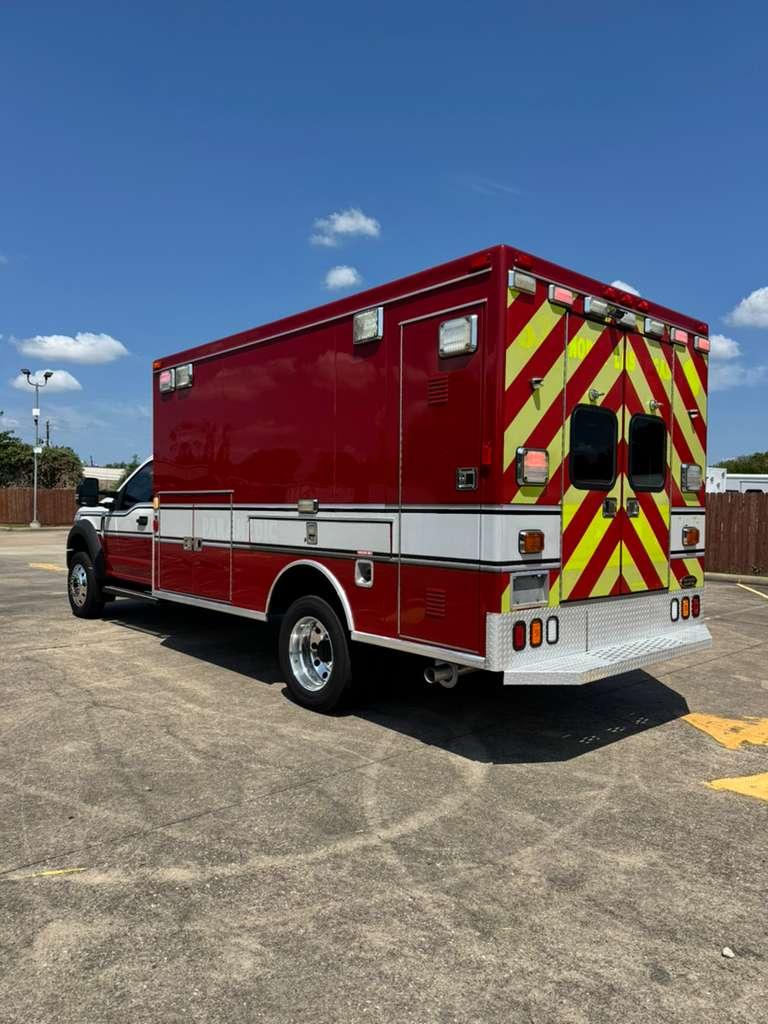 2019 Braun Ford Type I Ambulance - image 9