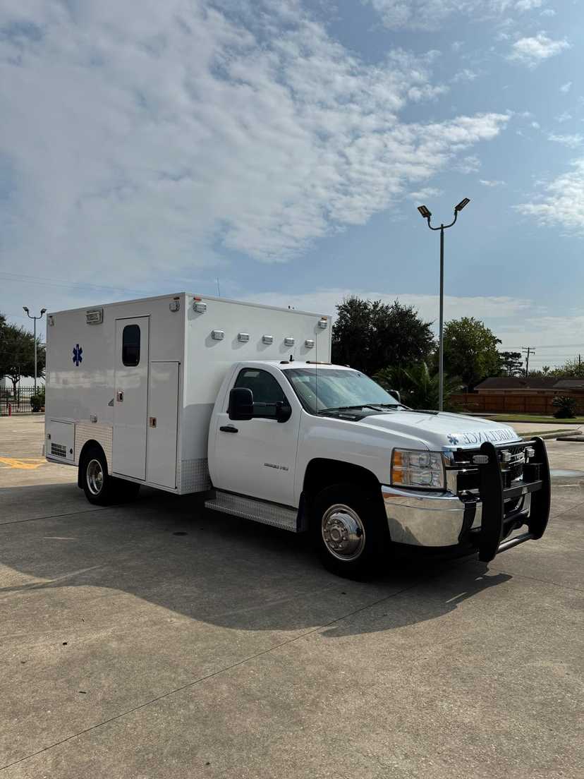 2011 Frazer Chevrolet Type I Ambulance — photo 6