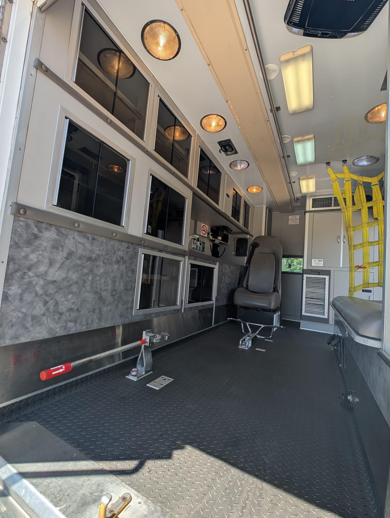 2009 Wheeled Coach Chevrolet Type I Ambulance - image 27