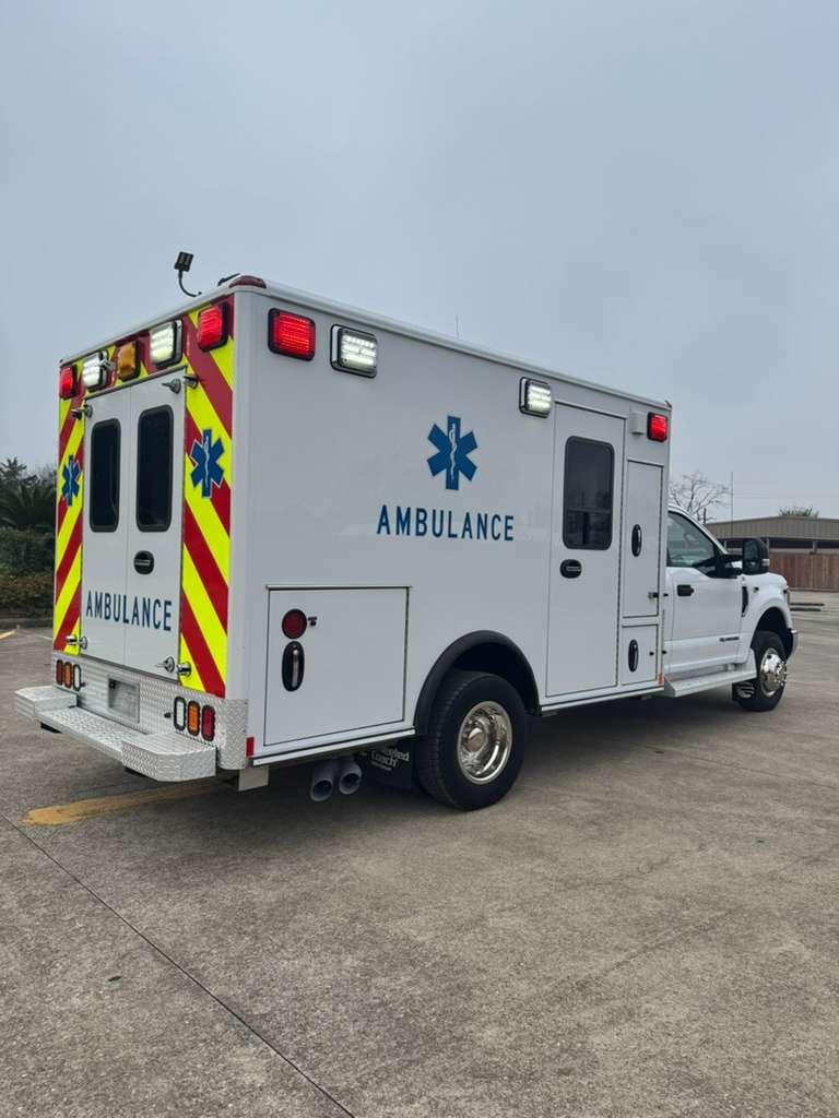 2019 Ford Type I Ambulance - image 4