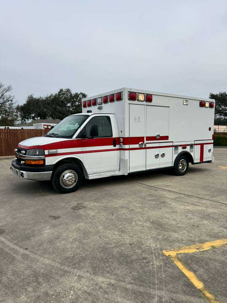 2016 Taylor Made Chevrolet Ambulance