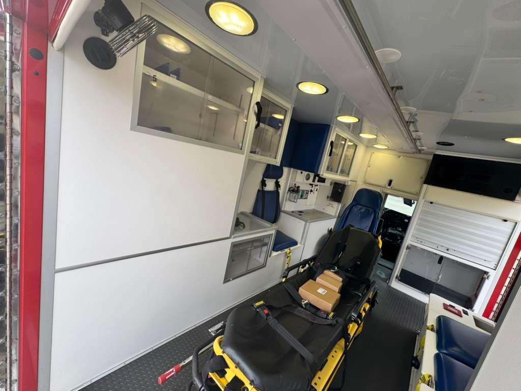 2011 Wheeled Coach Chevrolet Type III Ambulance - image 30