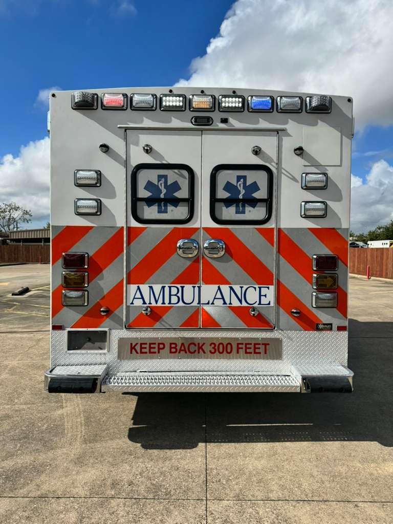 2016 Braun Ford Type I Ambulance - image 4