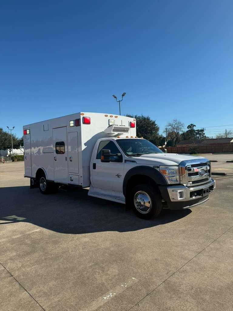 2015 Braun Ford Type I Ambulance — photo 6
