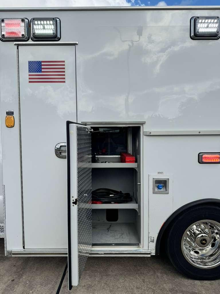 2016 Braun Ford Type I Ambulance - image 20